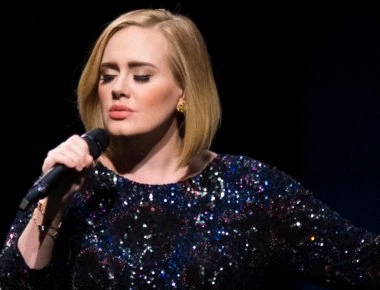 Adele: Κέρδη 142 εκ. λίρες από την παγκόσμια περιοδεία της